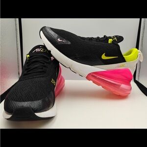 Women’s Nike Air Max 270 sz 9.5